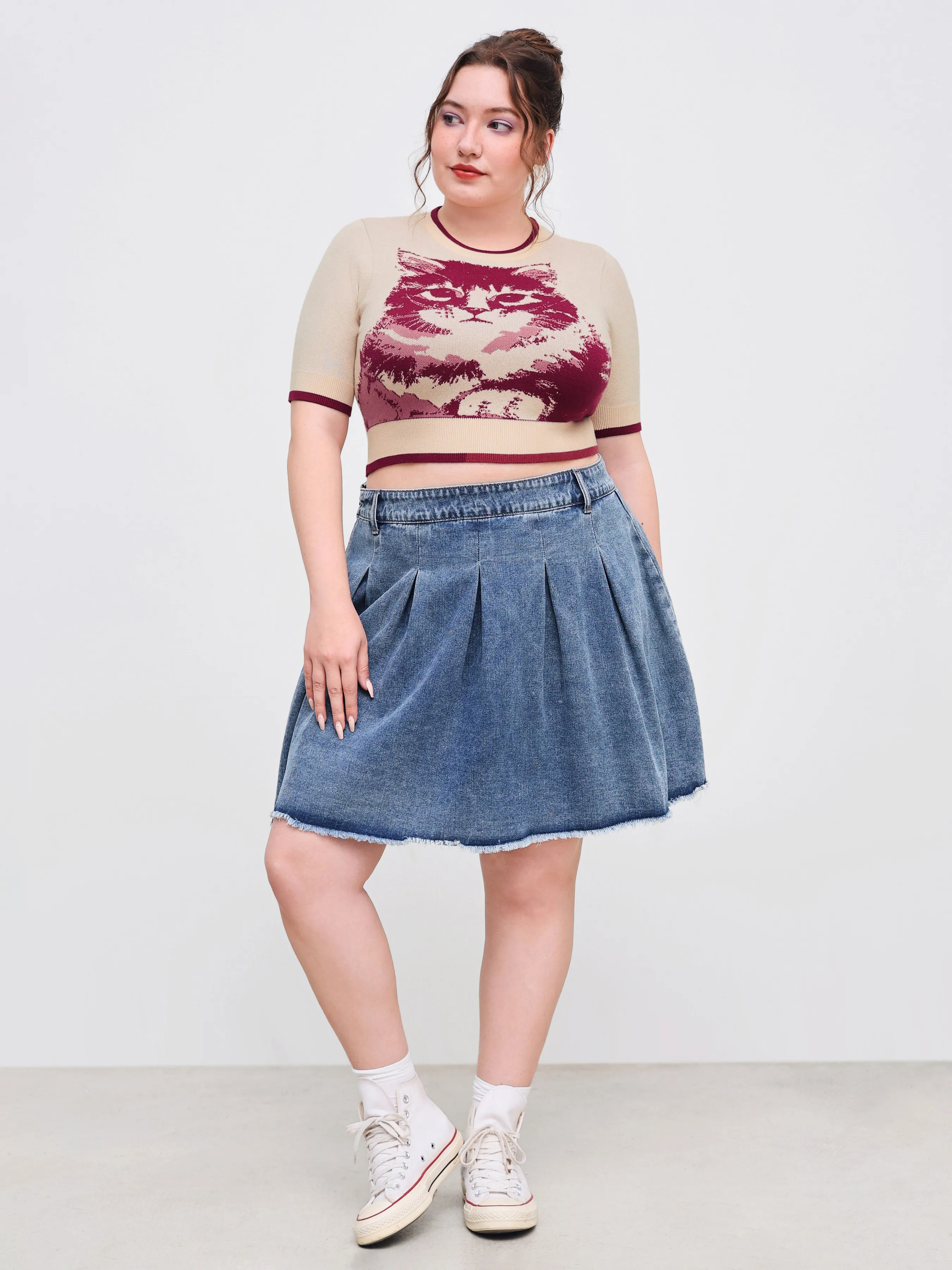 Haut à manches courtes avec graphique de chat et col rond en jacquard Curve & Plus